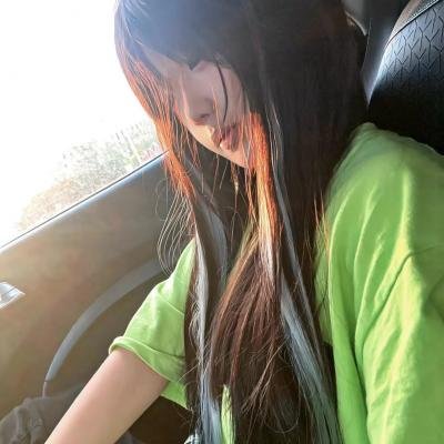 阳台上的坏女孩